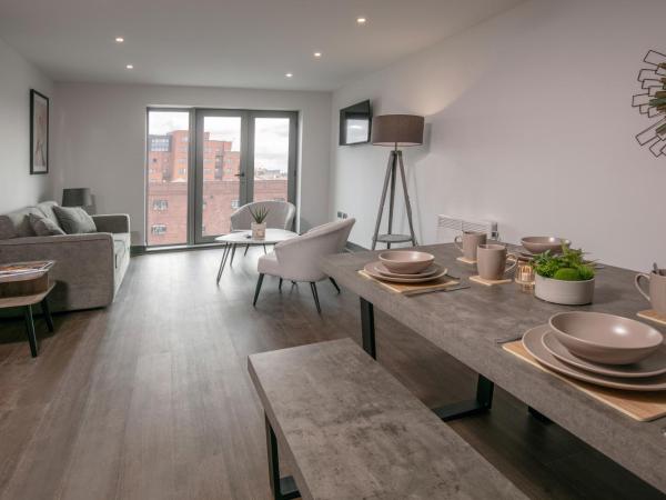 Dockside Aparthotel, Best Western Signature Collection : photo 10 de la chambre two-bedroom apartment with one double bed, two single beds and one sofa bed - walk-in shower/non smoking