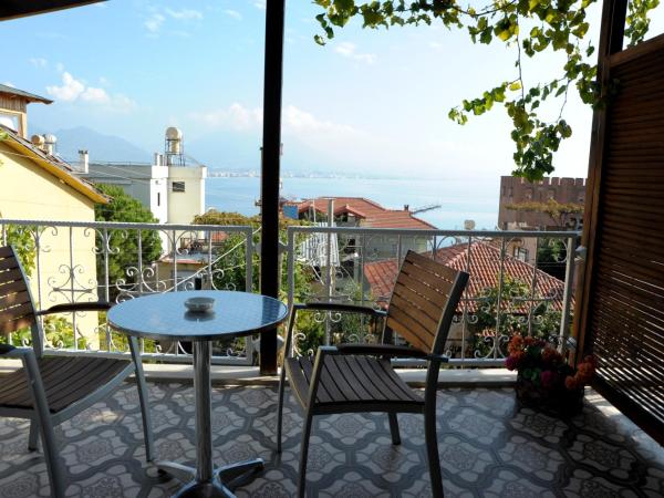 Lemon Villa Hotel - Adult Only : photo 3 de la chambre suite lit king-size - vue sur mer