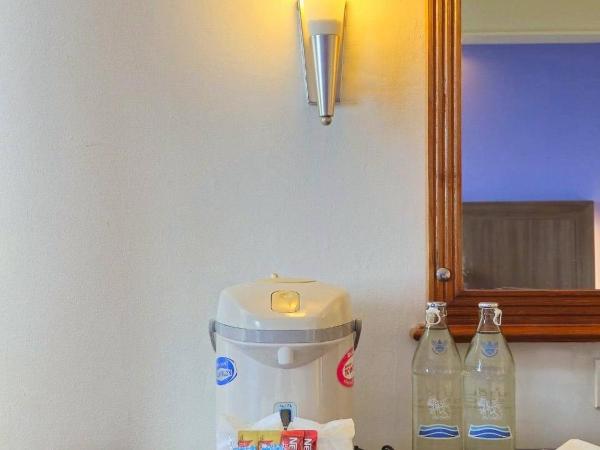 Hua Hin Grand Hotel and Plaza - SHA Extra Plus : photo 8 de la chambre chambre deluxe double ou lits jumeaux