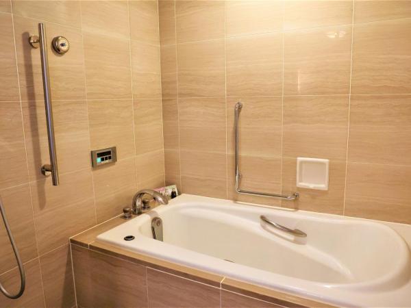 Imperial Hotel Tokyo : photo 3 de la chambre suite d'angle lits jumeaux avec vue sur le parc