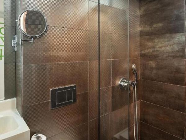 Lion Peak Hotel Dickson : photo 1 de la chambre superior double, no window