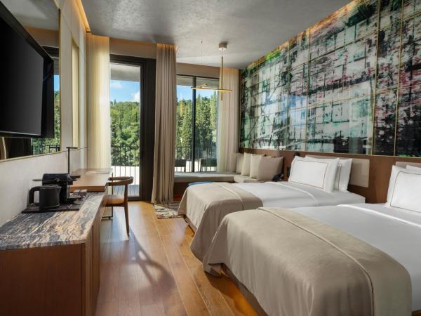 Rixos Tersane Istanbul : photo 1 de la chambre connecting family room city view