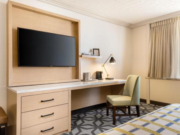 Galt House Hotel, A Trademark Collection Hotel : photo 4 de la chambre chambre lit king-size deluxe - non-fumeurs/tour ouest