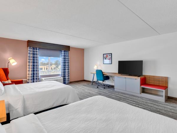 Hilton Garden Inn Myrtle Beach/Coastal Grand Mall : photo 4 de la chambre queen room with two queen beds and accessible tub - mobility access