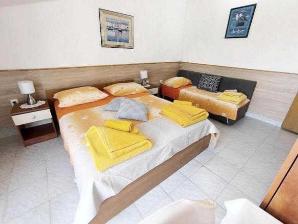 Rooms and apartments PALMA B&B : photo 10 de la chambre appartement - vue sur mer