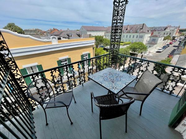 Hotel Villa Convento : photo 9 de la chambre chambre lit queen-size avec balcon