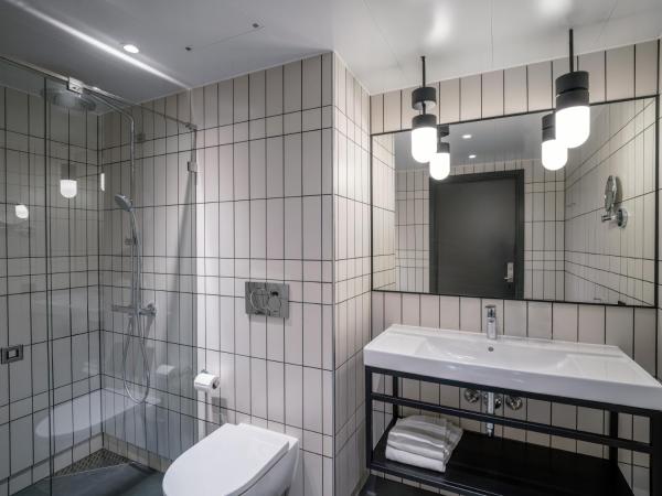 Quality Hotel Panorama : photo 6 de la chambre suite