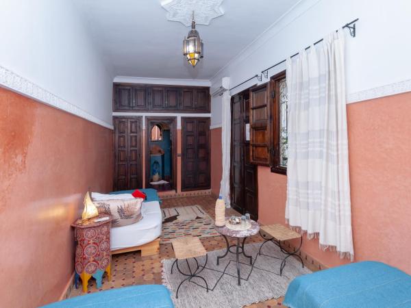 Dar Tuscia : photo 4 de la chambre chambre triple avec salle de bains privative