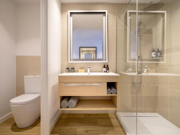 INNSiDE by Meliá Madrid Valdebebas : photo 6 de la chambre the loft with terrace connecting rooms