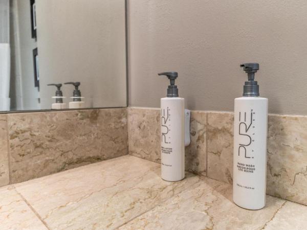 Atrium Hotel Vancouver : photo 4 de la chambre chambre double standard avec 2 lits doubles