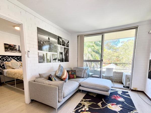 Urban Subiaco Oasis 1 Bedroom Unit : photo 9 de la chambre appartement avec balcon