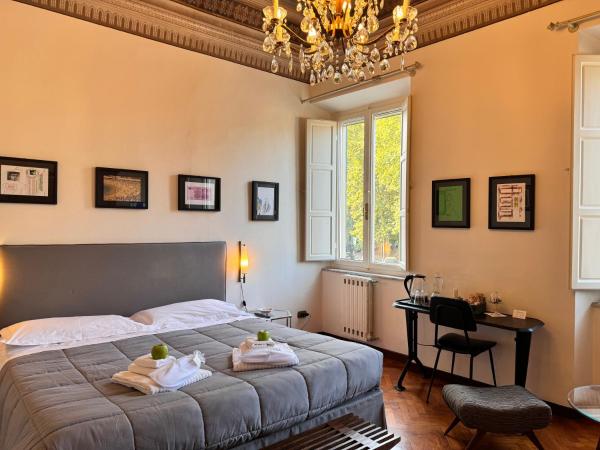 Le Muse : photo 2 de la chambre chambre lit king-size standard avec salle de bains privative