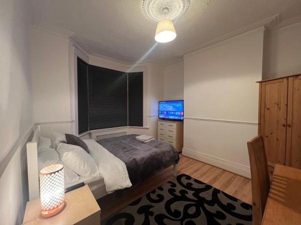 Private Rooms in Victorian House, Forest Hill, London : photo 6 de la chambre chambre double avec salle de bains commune