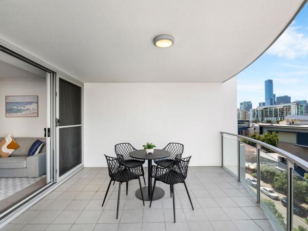 South bank Serviced Apartments : photo 9 de la chambre two-bedroom apartment with balcony and two bathrooms