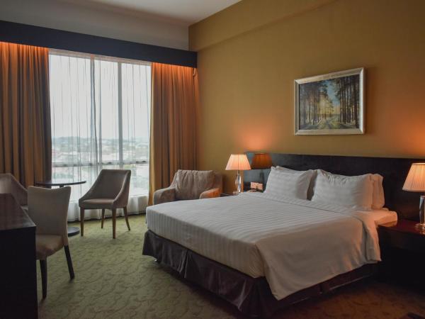 Pan Borneo Hotel Kota Kinabalu : photo 4 de la chambre suite familiale