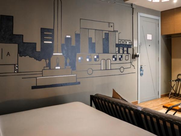 THA City Loft by TH District : photo 10 de la chambre hébergement de luxe - réservation anticipée