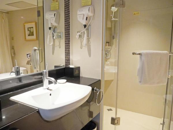 Landmark International Hotel : photo 5 de la chambre suite deluxe