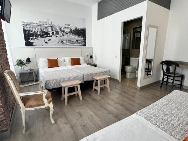 Hostal San Lorenzo : photo 2 de la chambre chambre triple