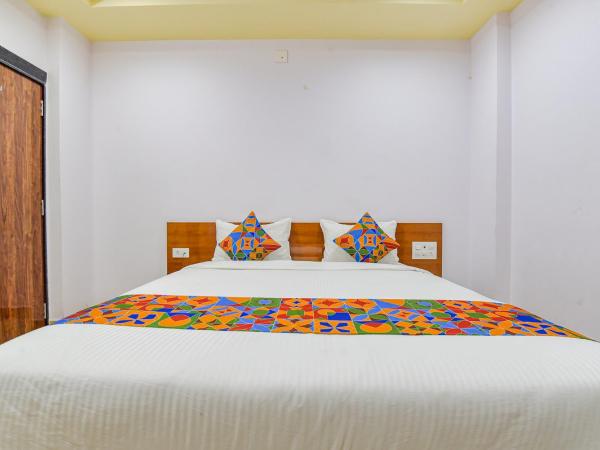 FabHotel Lali Palace : photo 3 de la chambre chambre deluxe