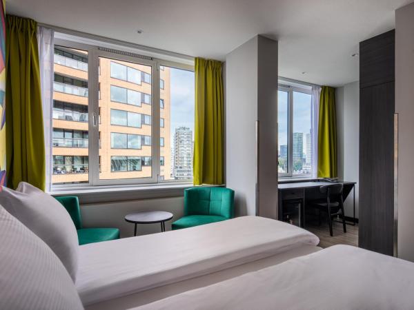 Thon Hotel Rotterdam City Centre : photo 2 de la chambre chambre double ou lits jumeaux supérieure