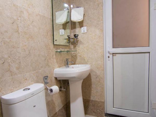 Hotel Balcony : photo 1 de la chambre chambre double ou lits jumeaux deluxe - vue sur montagne