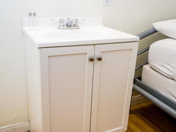 Ocean Park Hotel : photo 8 de la chambre chambre lits jumeaux avec salle de bains commune