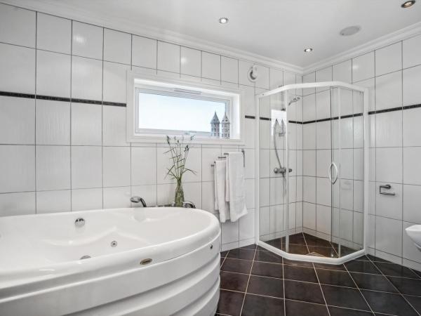 Arctic Homes - ALL APARTMENTS : photo 10 de la chambre arctic homes – bjørnøygata 15