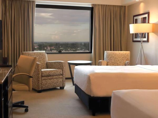 Hilton Mendoza : photo 2 de la chambre chambre exécutive avec 2 lits doubles