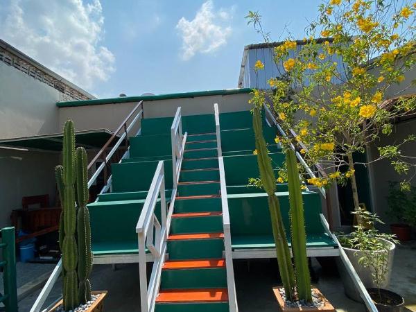 Happiness Community Wake & Bake Hostel - Rooftop Bar & Bistro : photo 7 de la chambre lit superposé dans dortoir mixte