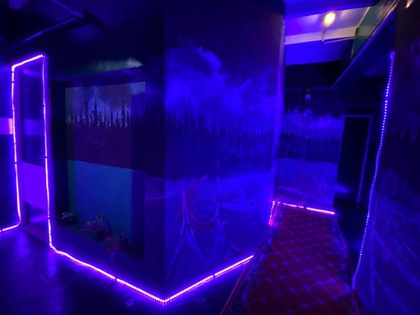 Happiness Community Wake & Bake Hostel - Rooftop Bar & Bistro : photo 3 de la chambre chambre familiale avec salle de bains commune