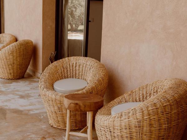 Aarabian lodge : photo 5 de la chambre chambre double - vue sur piscine