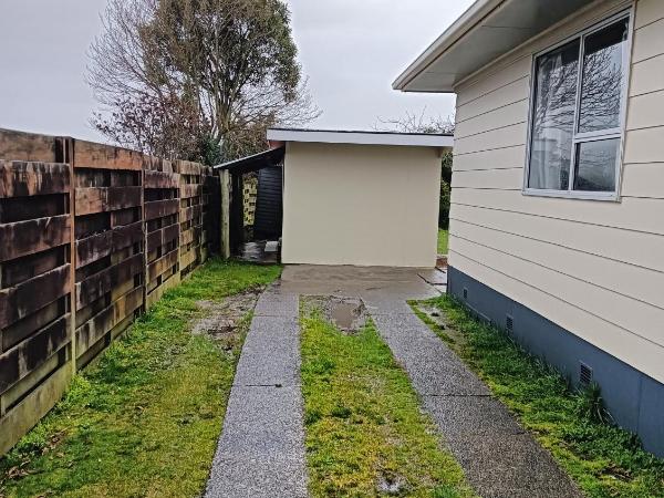 1-Bedroom Studio House at 23 Mallard Drive : photo 1 de la chambre chalet