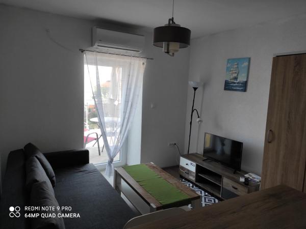 Ellena Sunshine : photo 4 de la chambre appartement 1 chambre avec vue sur la mer et balcon