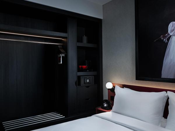 Radisson RED Galway : photo 4 de la chambre chambre standard