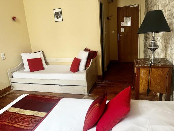 Hotel de La Paix : photo 5 de la chambre chambre familiale (4 adultes)