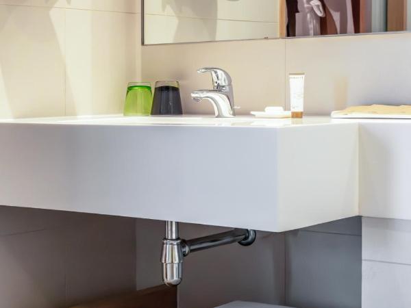 Dorsett Changi City Singapore : photo 7 de la chambre chambre splash