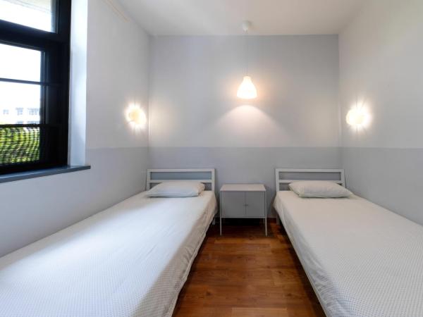 Shenzhen Loft Youth Hostel : photo 2 de la chambre chambre lits jumeaux avec balcon