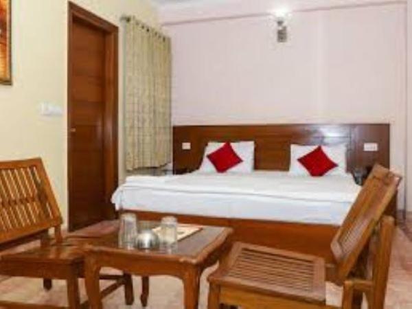 Indira International Inn : photo 2 de la chambre chambre double standard