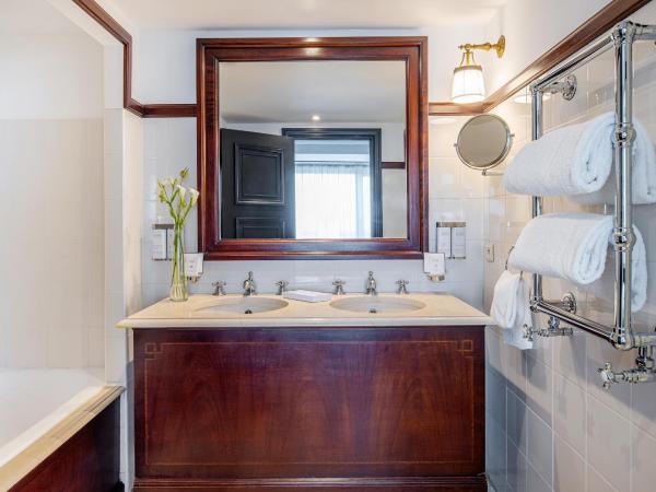 Hotel Barsey by Warwick : photo 8 de la chambre suite exécutive - vue sur ville