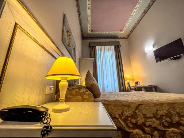 Hotel Genova Liberty : photo 8 de la chambre chambre triple supérieure