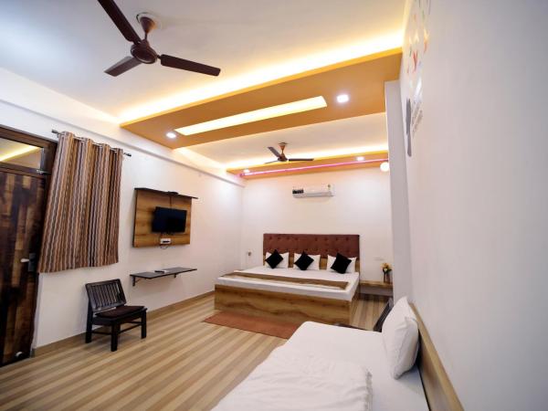 Hotel Taj Niwas : photo 2 de la chambre suite familiale deluxe