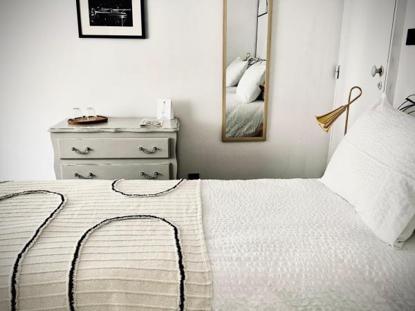 Maison d'hôte Les Allois : photo 1 de la chambre suite familiale