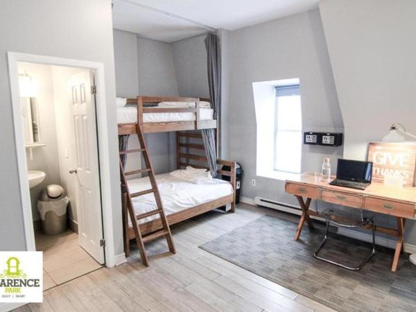 The Clarence Park : photo 1 de la chambre lit superposé dans dortoir pour femmes