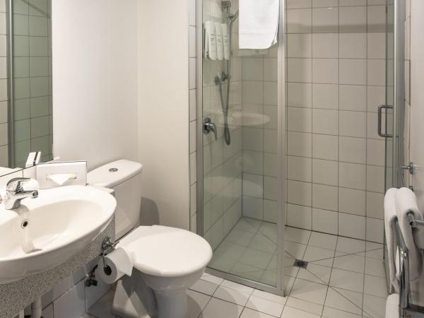 Quest Cathedral Junction Serviced Apartments : photo 9 de la chambre appartement 2 chambres avec 2 salles de bains