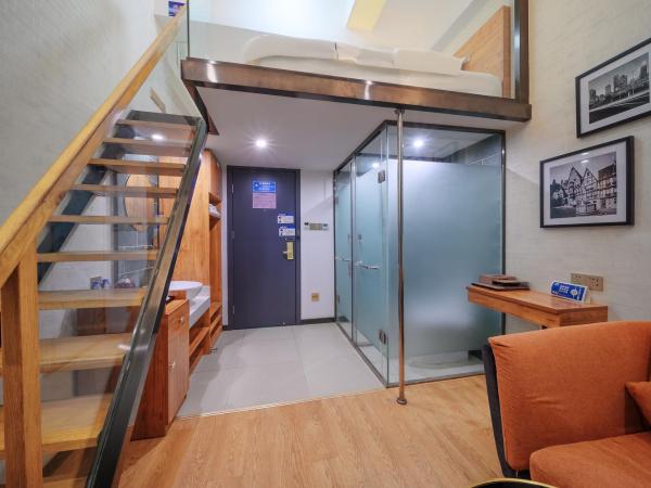 QiQiaoWu Fashion Hotel - Beijing Songjiazhuang Subway Station : photo 4 de la chambre suite