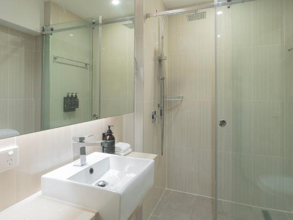 Hotel Diana : photo 3 de la chambre chambre lit queen-size deluxe