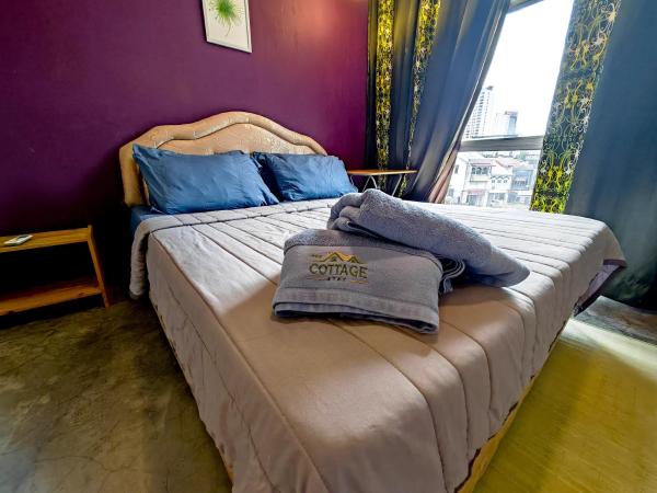 The Cottage Stay - self check-in : photo 1 de la chambre chambre double avec salle de bains privative