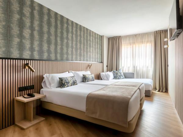 Acta Pirámides : photo 4 de la chambre chambre triple supérieure