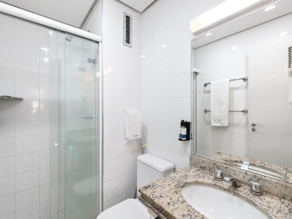 Slaviero São Paulo Ibirapuera : photo 6 de la chambre chambre triple de luxe