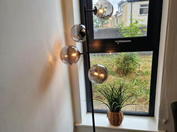 En-suites Suites - Leeds City Retreat with Kitchenette- LGI Hospital- University - Contractors - Short Stays : photo 10 de la chambre chambre double supérieure